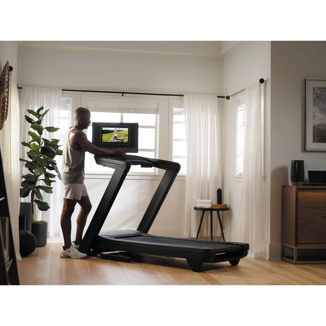 Treadmill nordictrack commercial 1750