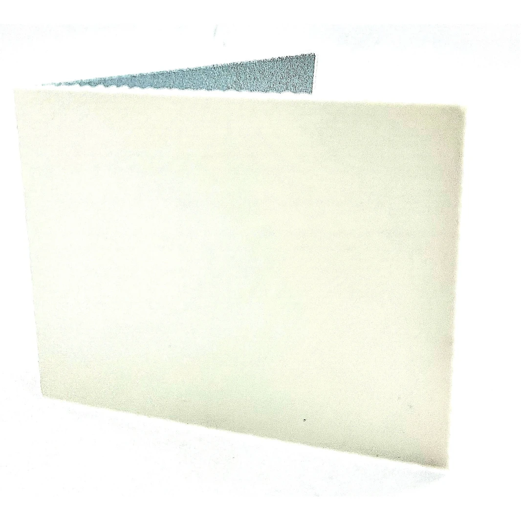 بطاقات دعوة قابلة للطي من Aldbury Vintage Plain Bi-fold Card Stock 240g 125x102mm - عبوة من 50