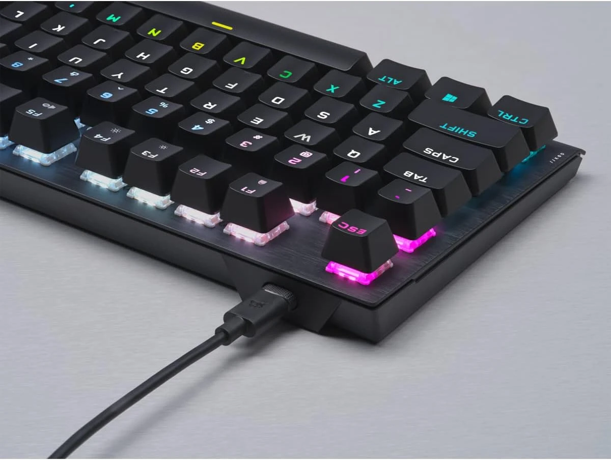 لوحة مفاتيح الألعاب الميكانيكية البصرية CORSAIR K60 PRO TKL RGB Tenkeyless OPX Switch - CH-911D01A-NA