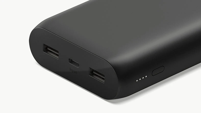 باور بانك بيلكين 20K بمنفذ USB-A مزدوج، USB-C IN، أسود