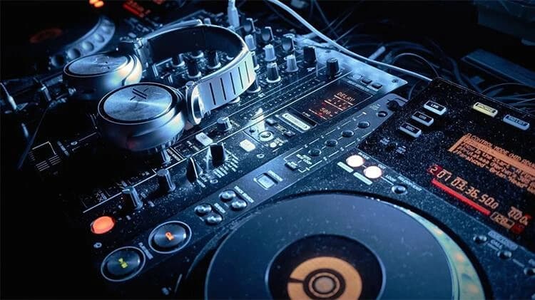 Electronic music