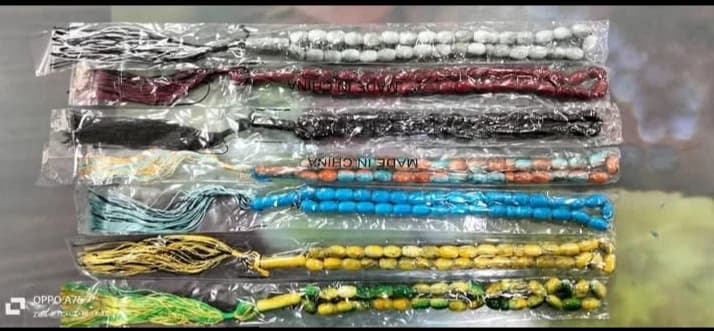 Pack of 12 pull beads