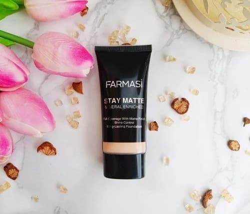 Farmasi Stay Matte Foundation