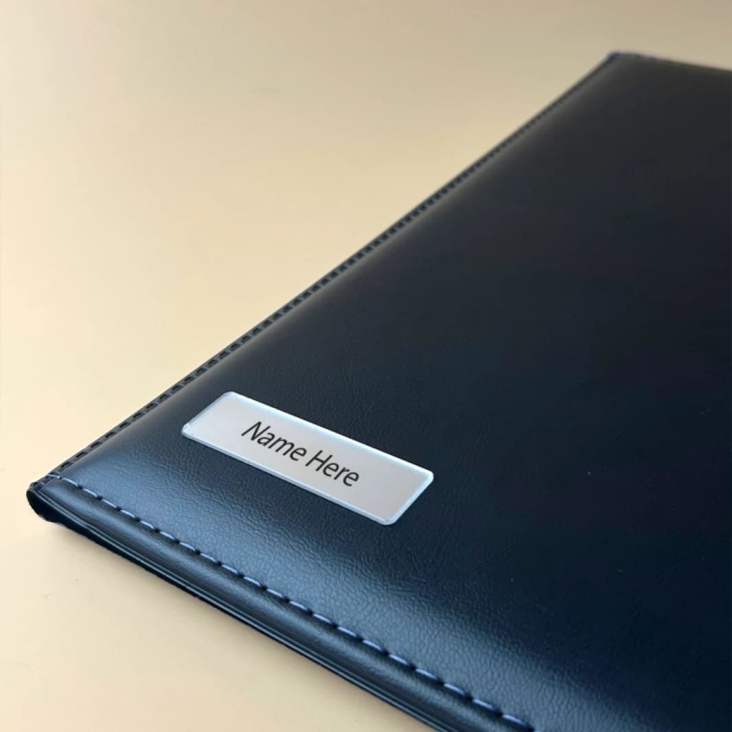 Me1913- Black Leather Folder
