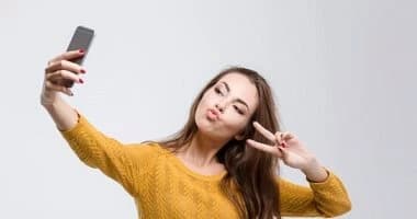 The best ways to take selfies