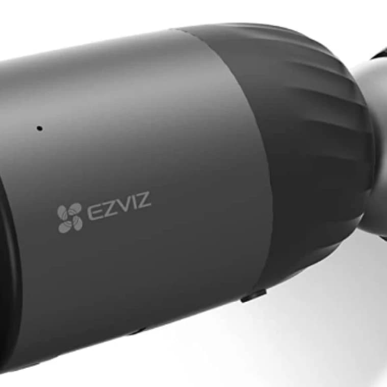 طقم كاميرا المراقبة اللاسلكية الذكية EZVIZ CS-BC1C-A0-2C4WPBDL بدقة 4 ميجابكسل مع لوح شمسي