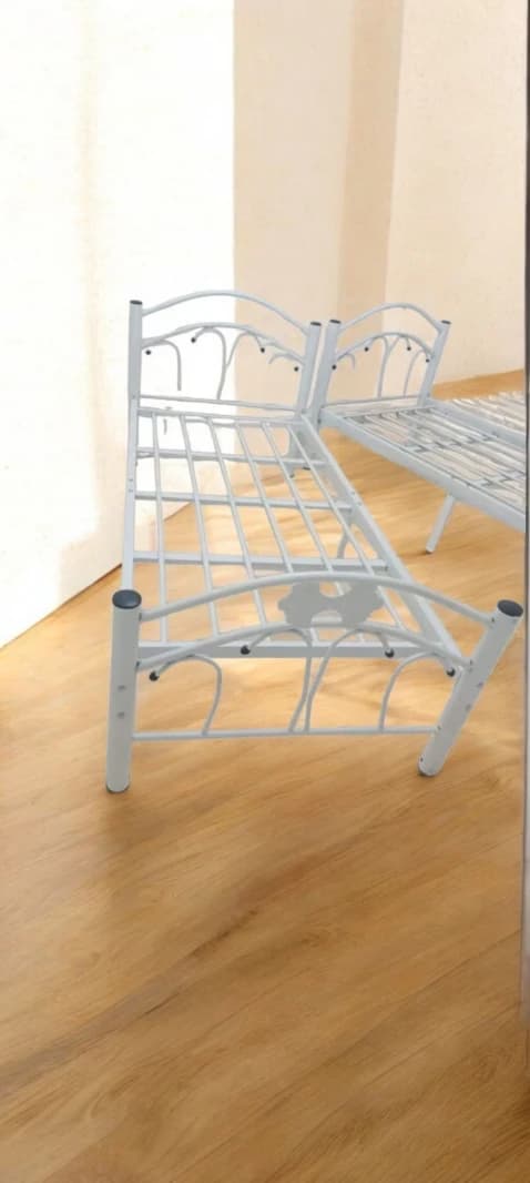 Single Metal Bed Frame with Classic and Durable Design – Strong Structure Ideal for Bedrooms, Student Housing, and Shared Rooms
