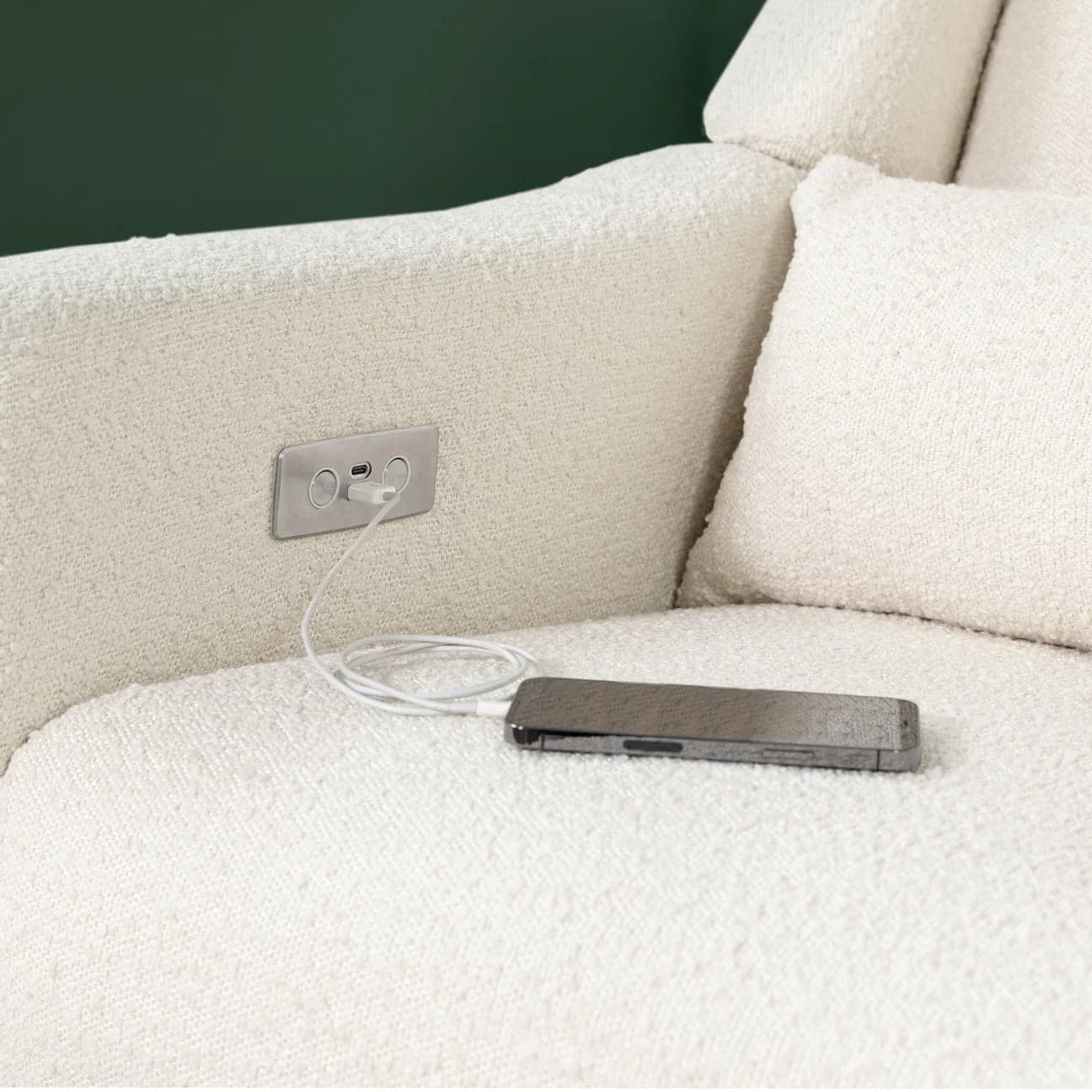 Kiwi Electronic Recliner and Swivel Glider in Boucle with USB port