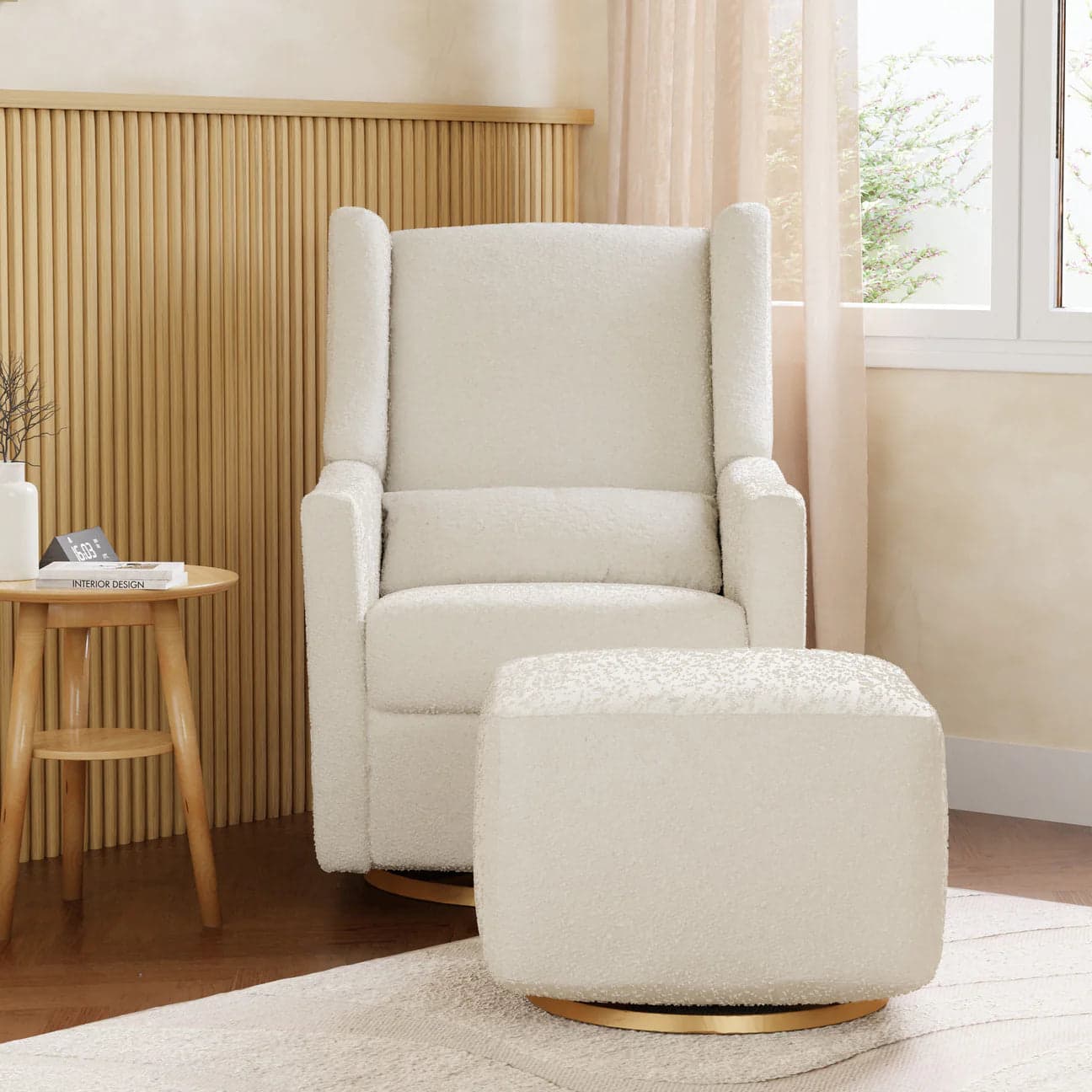 Kiwi Electronic Recliner and Swivel Glider in Boucle with USB port