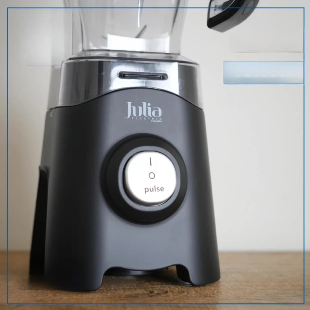 Julia Mixer with Grinder