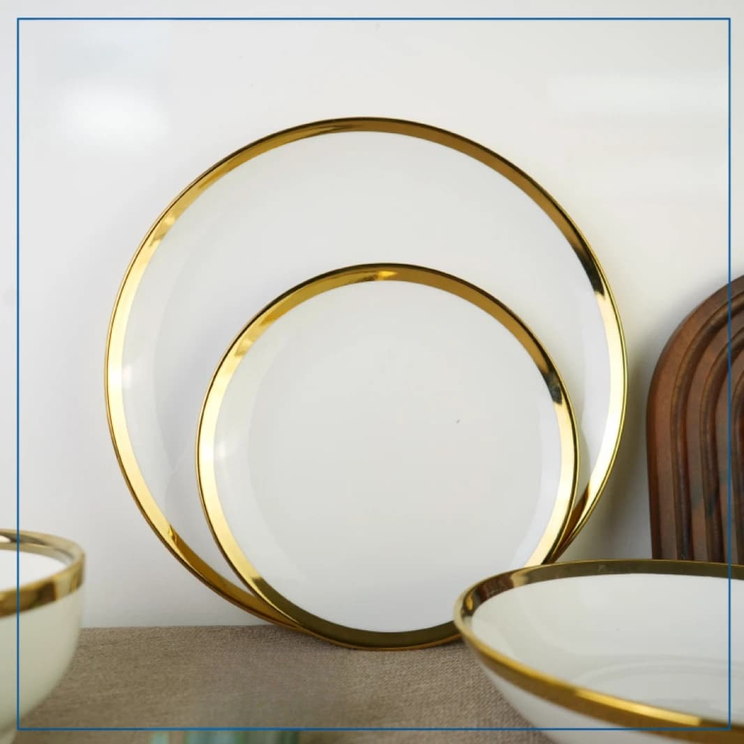 Porcelain dining set