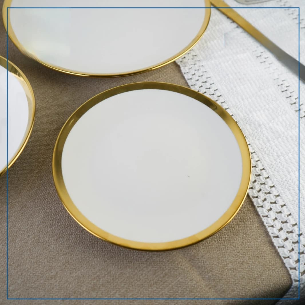 Porcelain dining set