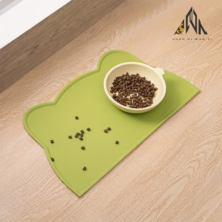 Silicone Cat Food Mat in Pink