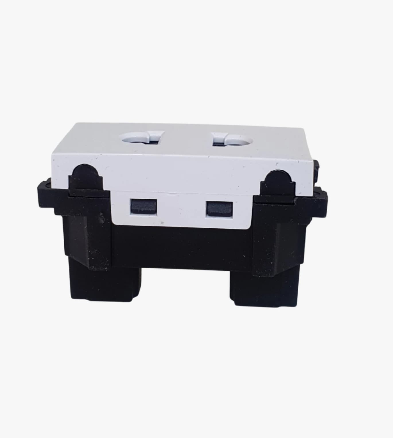 Konnice Multi-Purpose Electrical Socket with Practical Design and High Performance for Efficient Home Use