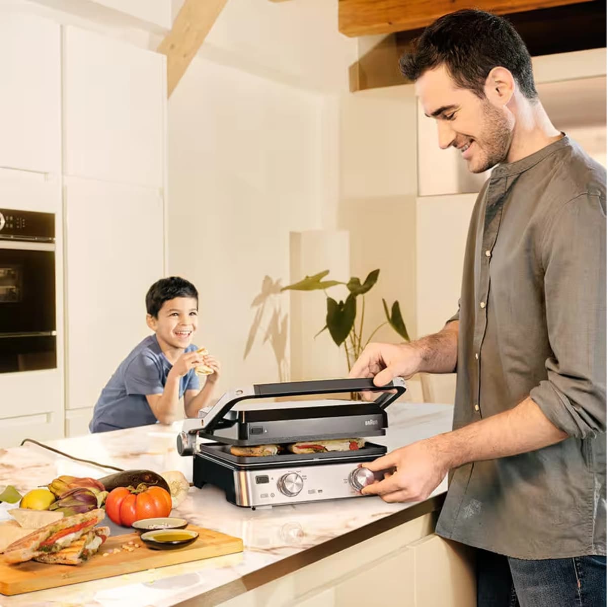 Braun Contact Grill 2000 W with 3 Cooking Positions