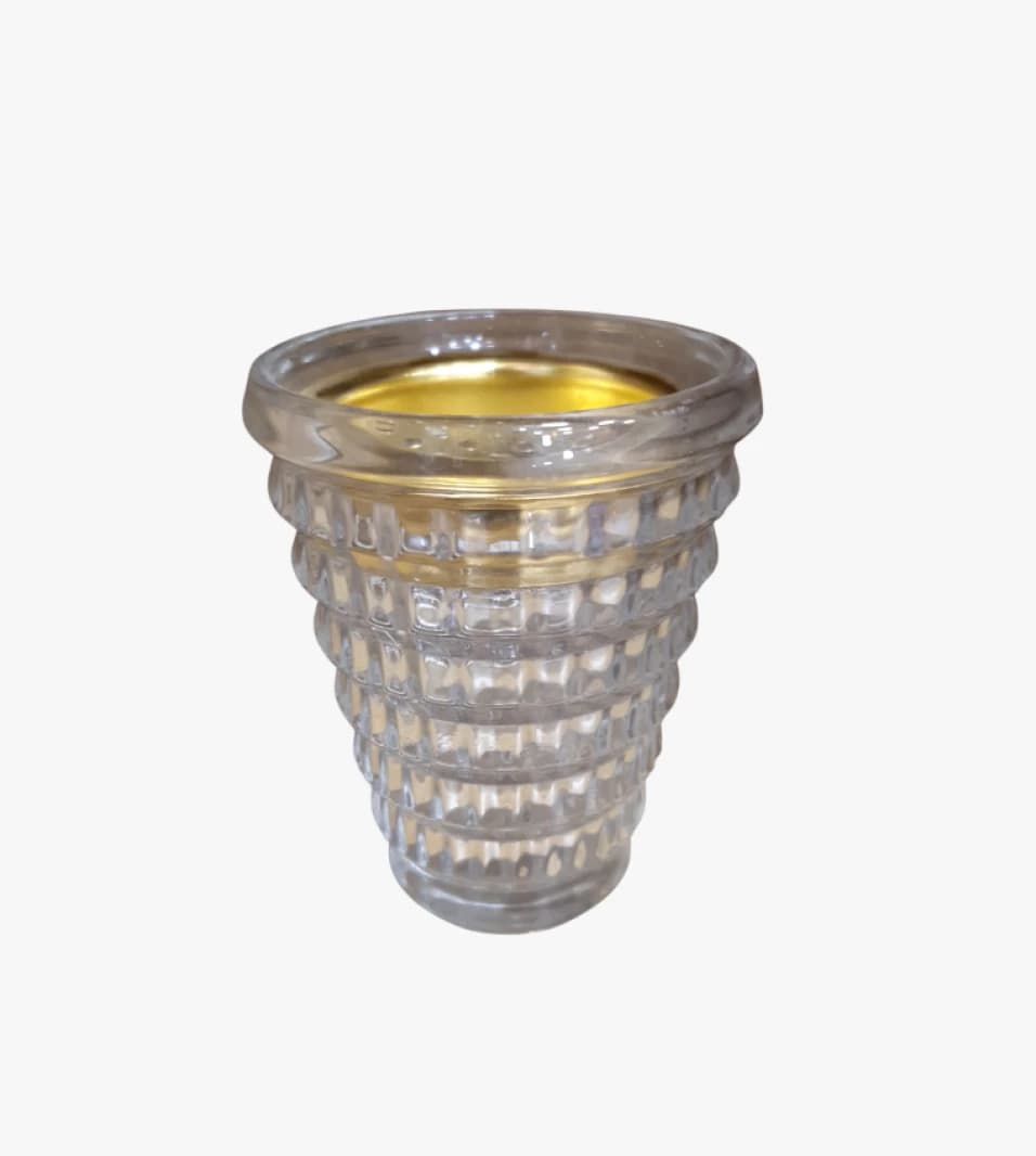 Elegant Crystal Candle Holder with Modern Aesthetic Design for Home Decoration Enthusiasts