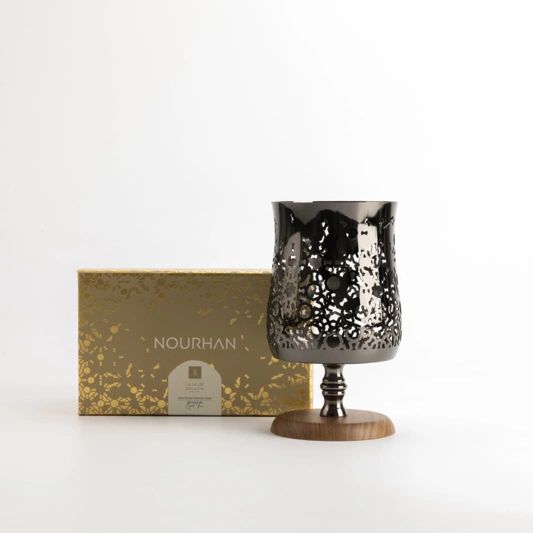 Small Candle Holder by Noorhan - Glossy Black + Wooden
