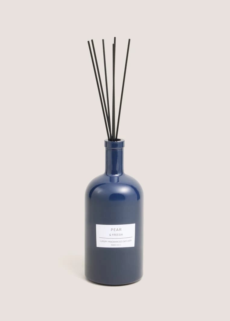Pear & Freesia Reed Diffuser - Navy