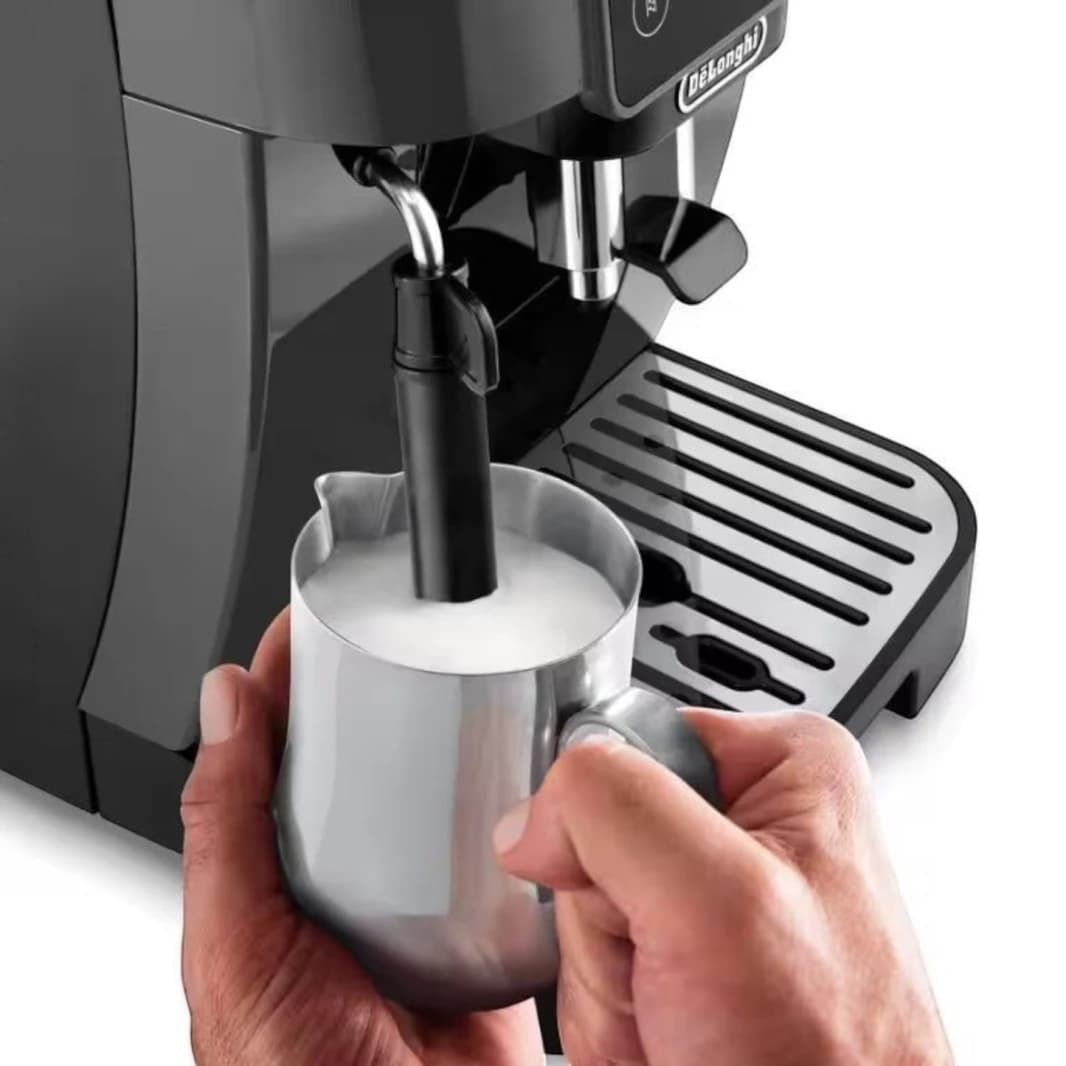 De’Longhi Magnifica Start Fully Automatic Coffee Machine