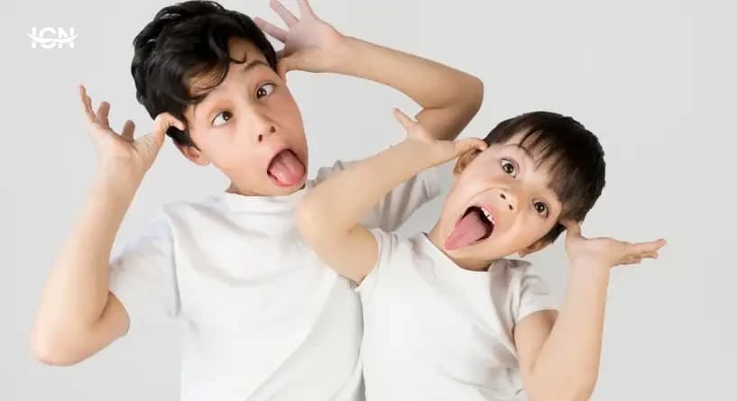 لماذا يلتقط الأطفال الكلمات السيئة بسرعة