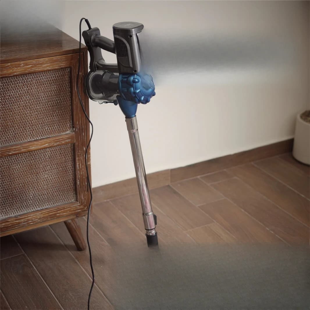 JULIA Vacuum Cleaner