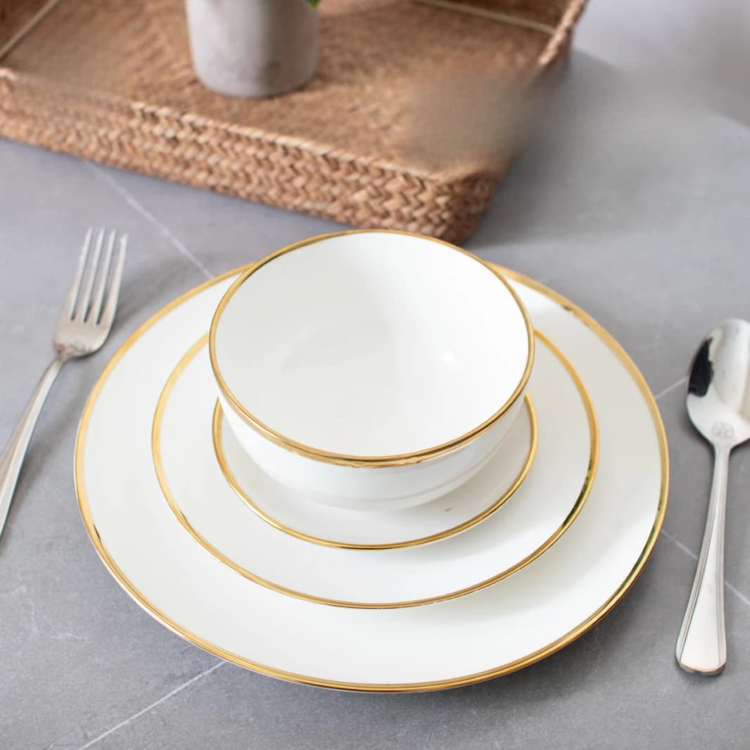 24-Piece Dinner Set
