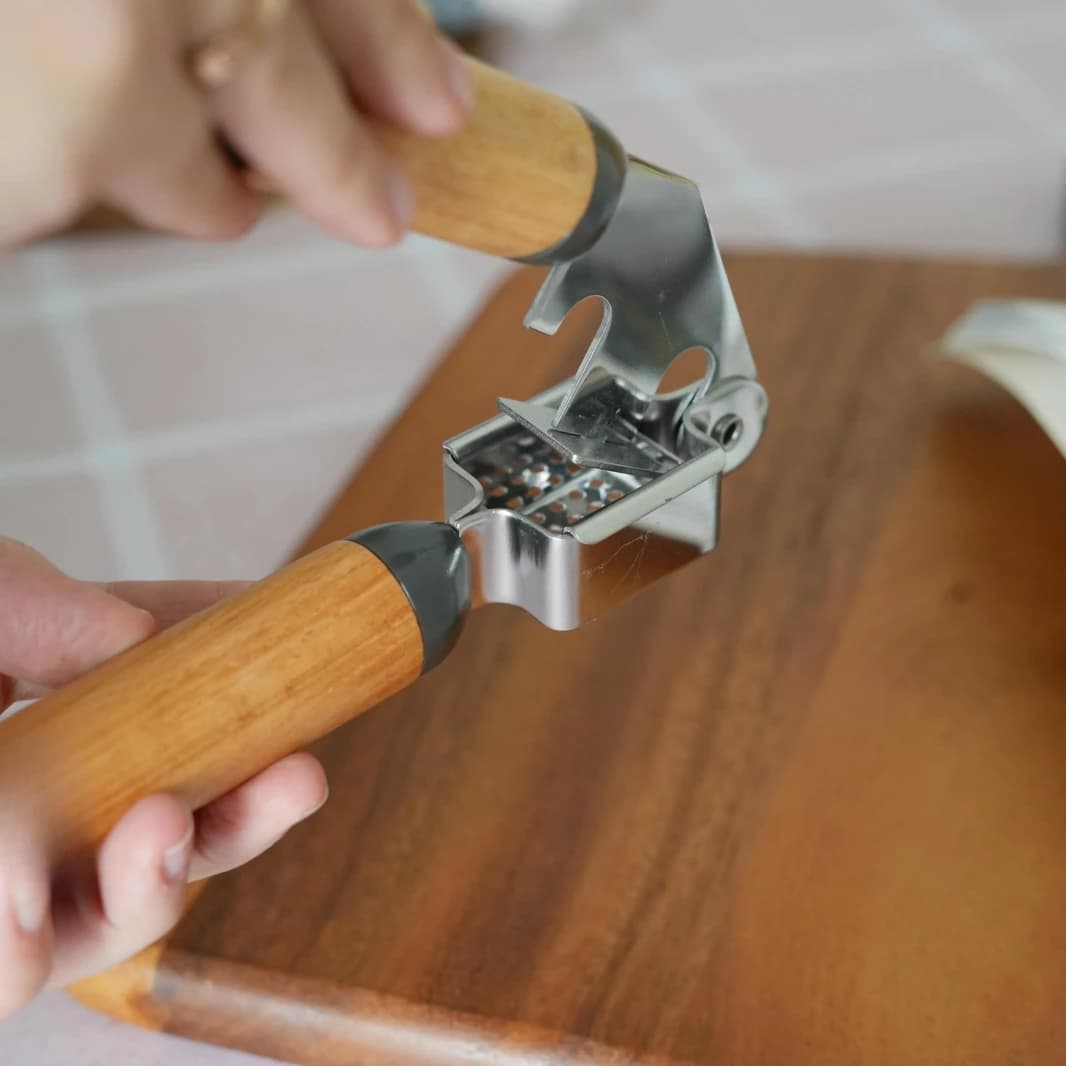 Garlic Press