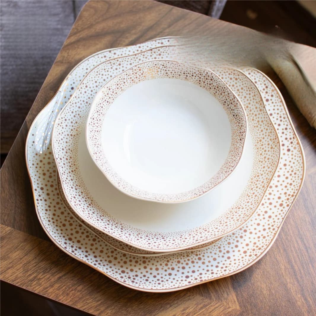 24-Piece Dinner Set