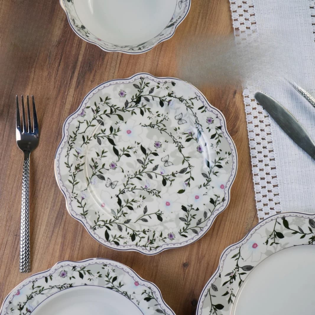 24-Piece Dining Set