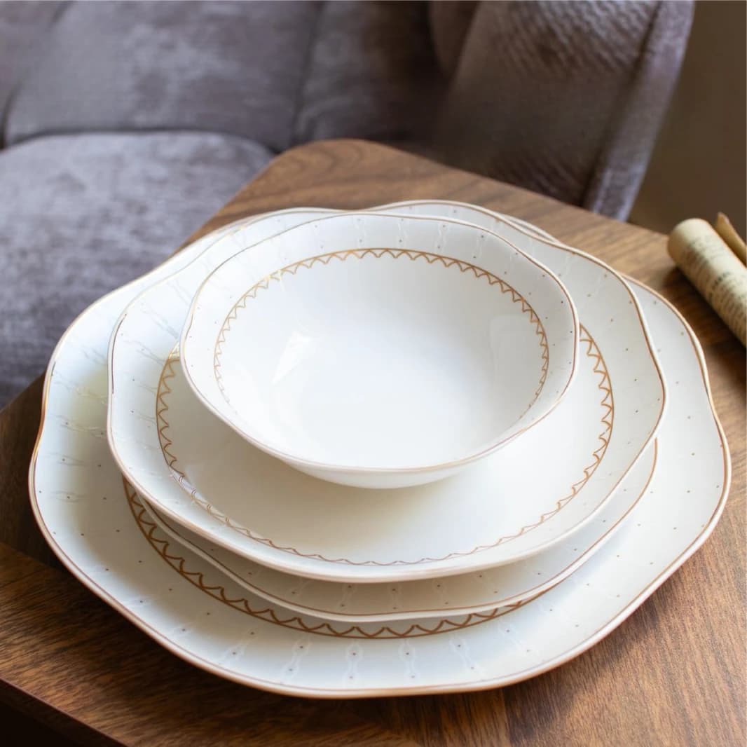 24-Piece Dinner Set