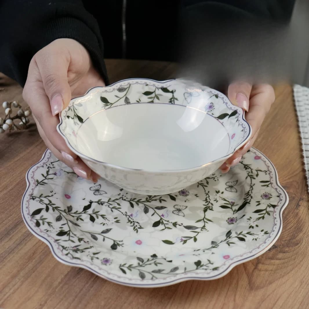 24-Piece Dining Set