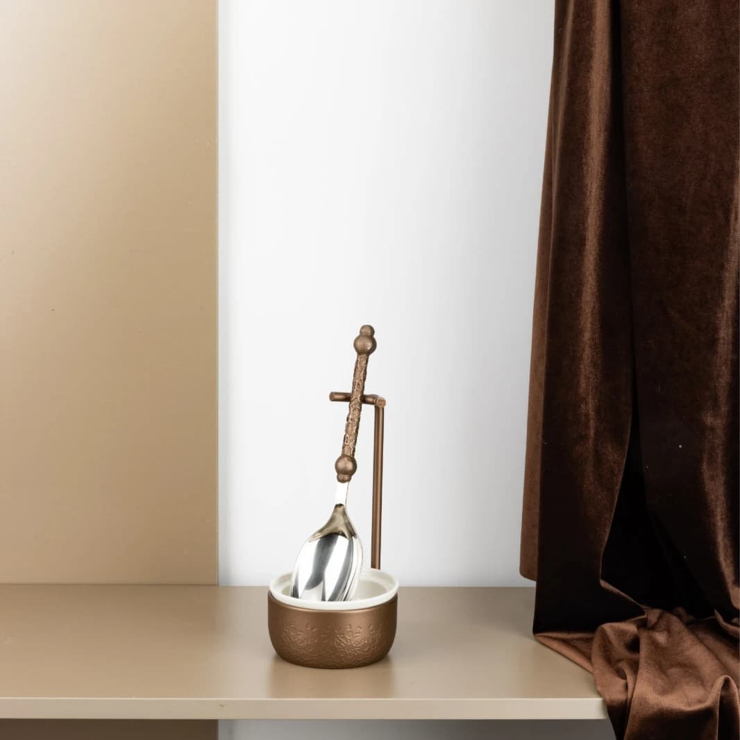 Dining Spoon with Stand