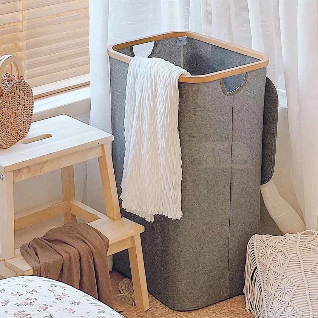 Laundry Basket with Bamboo Handle