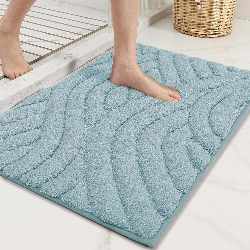 Fox Wave Bath Rug