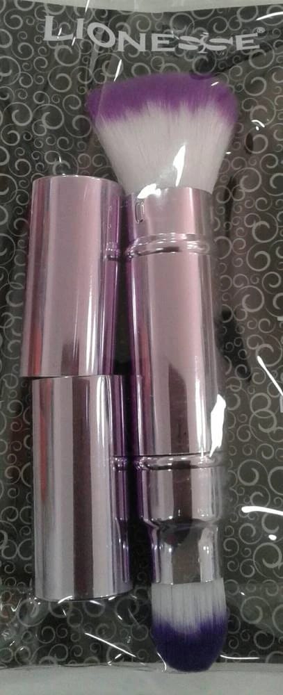 LIONESSE two sided foundation and blush on brush