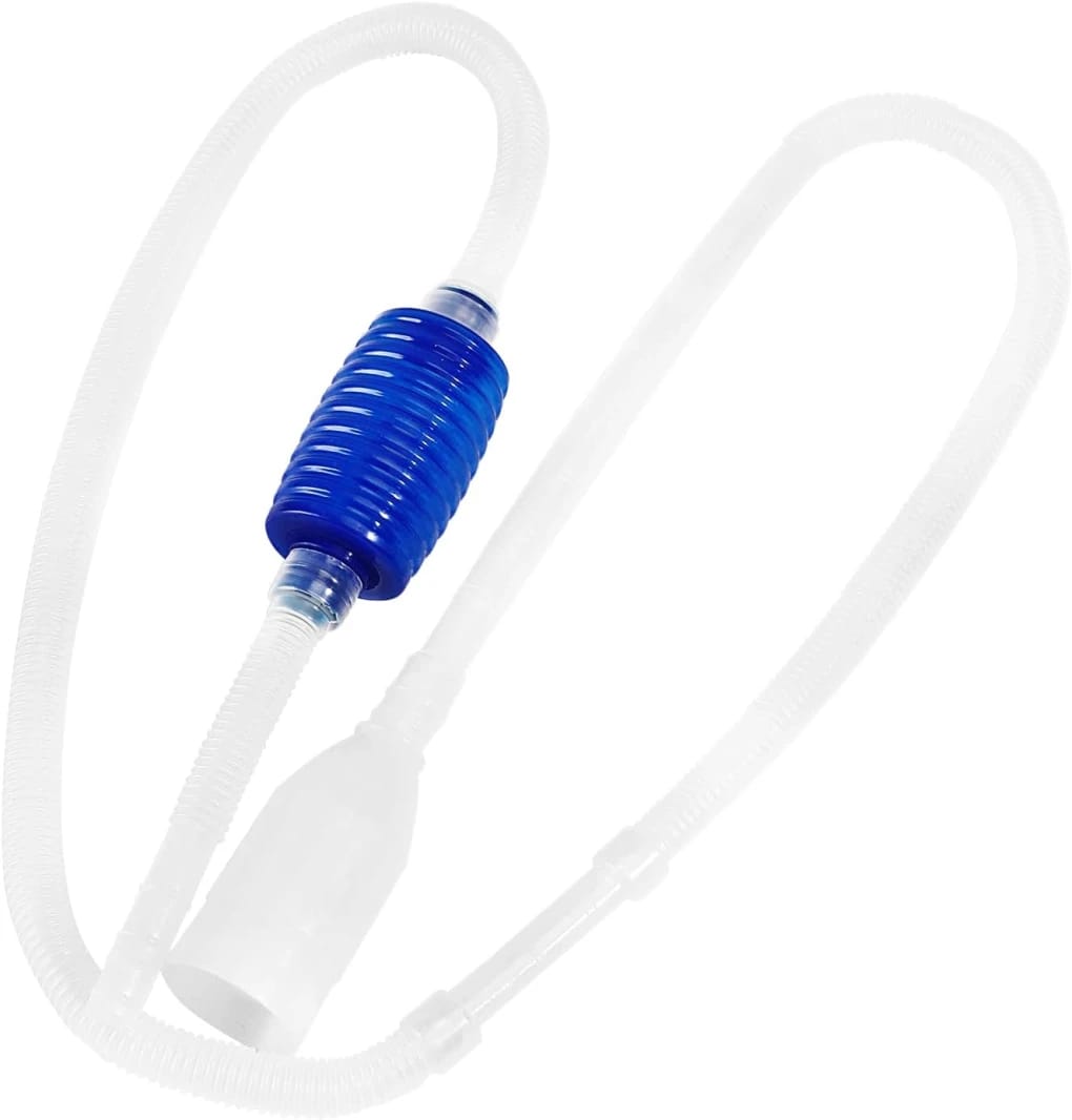 Water tubes suction to clean the aquarium