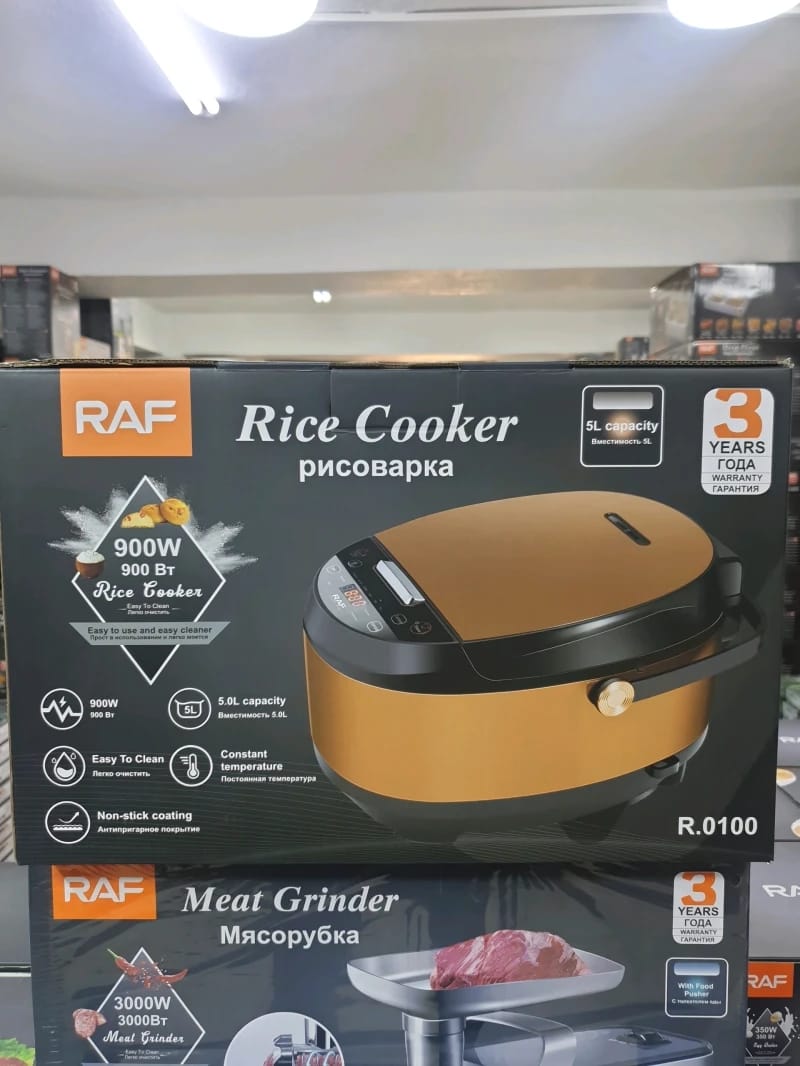 طباخة الأرز من RAF، جهاز مطبخ حديث ذو تصميم جذاب وسعة كبيرة، مناسب لعشاق الطهي المنزلي والأمهات اللاتي يرغبن بتحضير وجبات لذيذة.