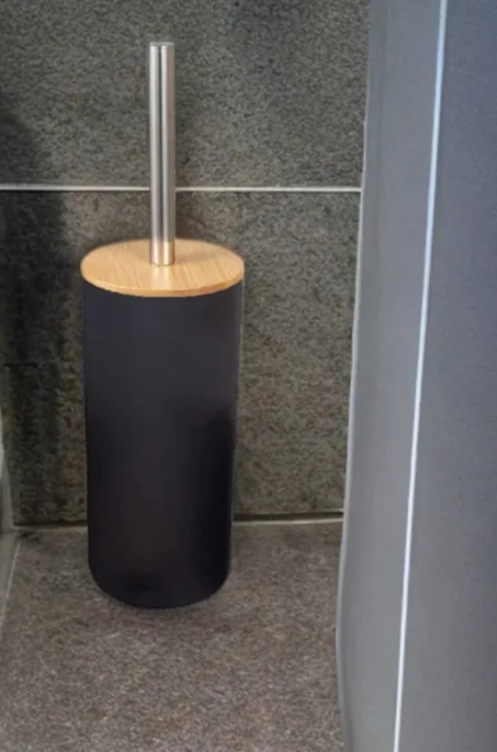 Modern Toilet Cleaning Brush with Stylish Wooden Holder Durable High-Quality Finish for a Trendy Touch to Complete Your Elegant Bathroom Decor. Perfect for Stylish Homes and Contemporary Luxury Hotels.