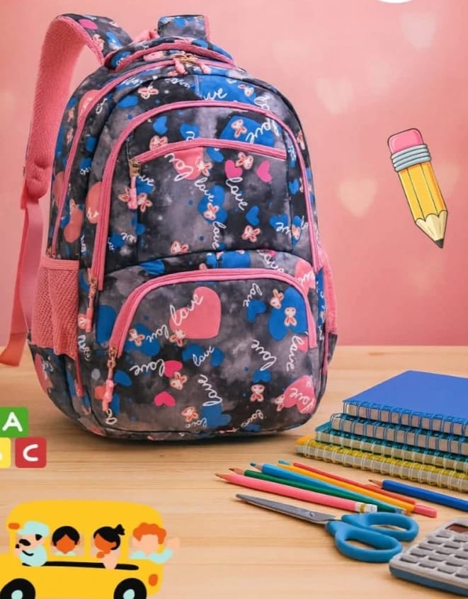 Kids' Backpack With Heart And Flower Pattern, Fun And Attractive Design From Renowned Brand, Targeting Young Students, Meets Daily Needs With Pink Zipper, Multiple Pockets, And Comfortable Design.