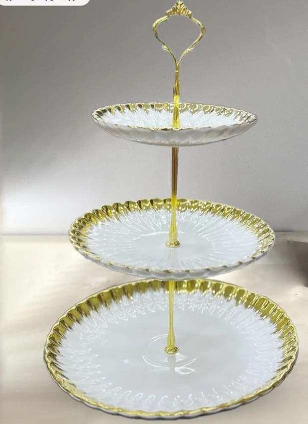Brand X Exquisite Tiered Dessert Stand Encourages Stylish Dessert Presentation for Anyone Wishing to Add a Luxurious Touch to Their Table