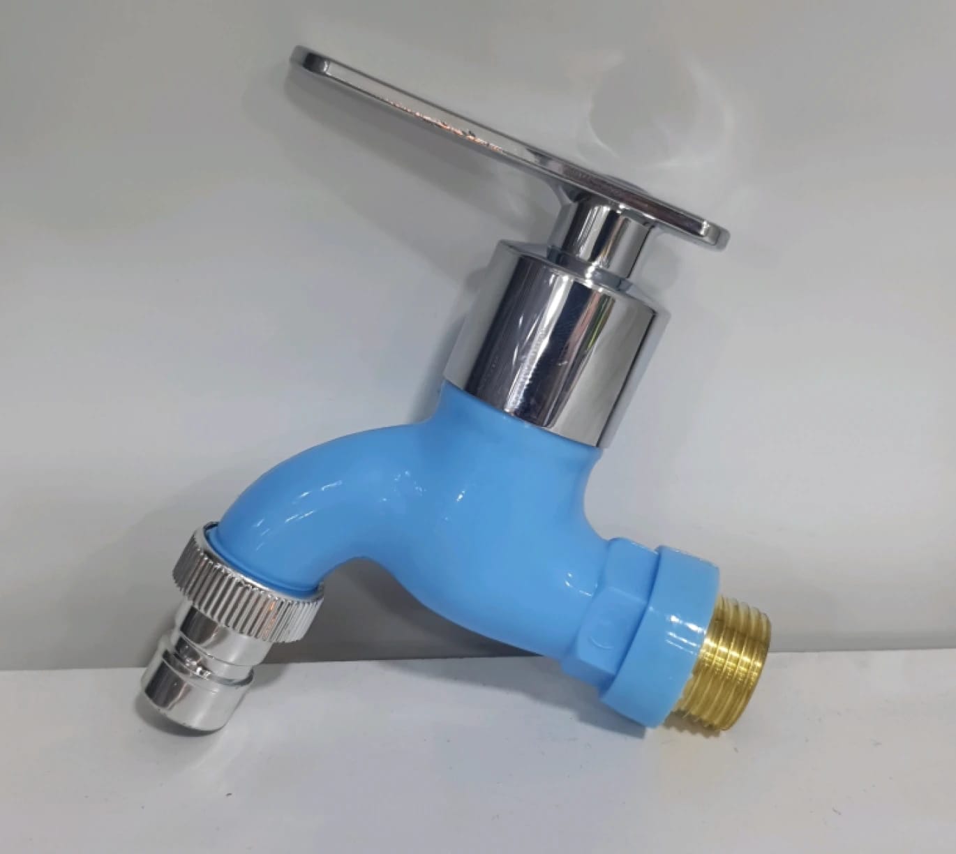 High-Quality Water Faucet with Metal Handle and Modern Design in Blue for Kitchens and Bathrooms, Perfect for Daily Use with Durable Materials Suited for Any Decor