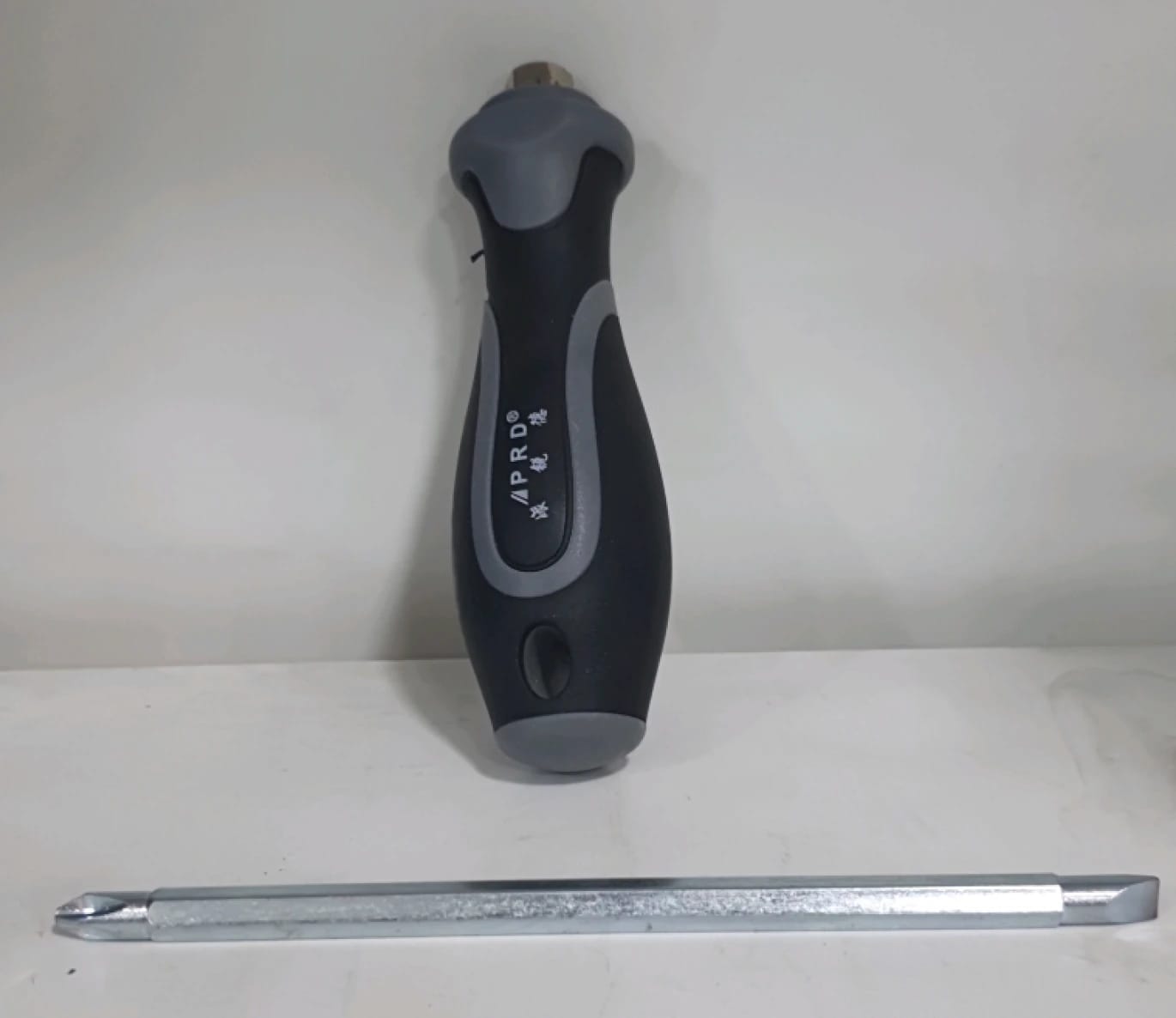 PRD Versatile Screwdriver with Ergonomic Handle and Innovative Design for Professionals and DIY Enthusiasts, Perfect for Maintenance and Home Tasks