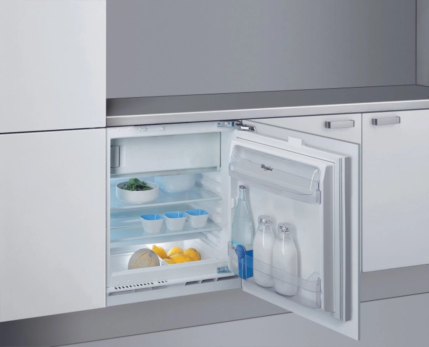 Under Counter Integrated Refrigerator & Freezer 60cm 126L