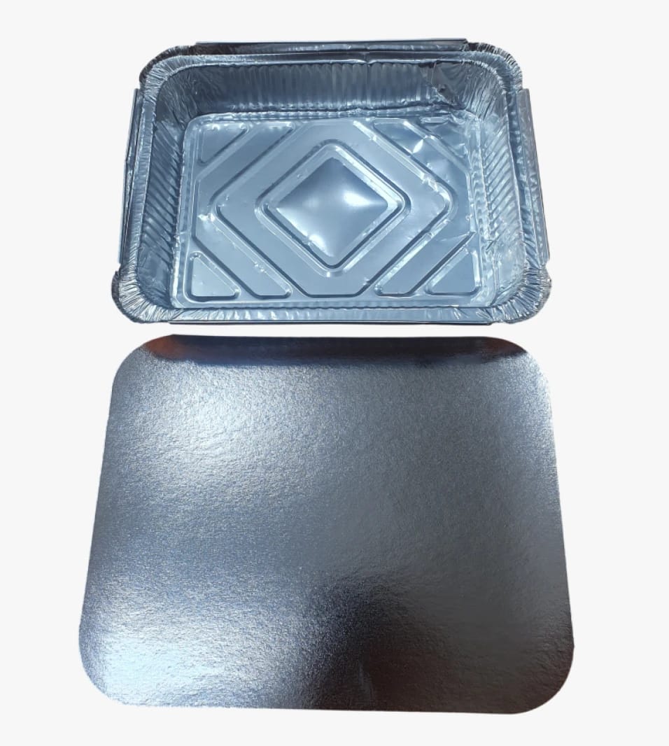 Aluminum Food Container Set with Clear Metallic Lid for Food Storage and Serving in Modern Designs 19x23cm