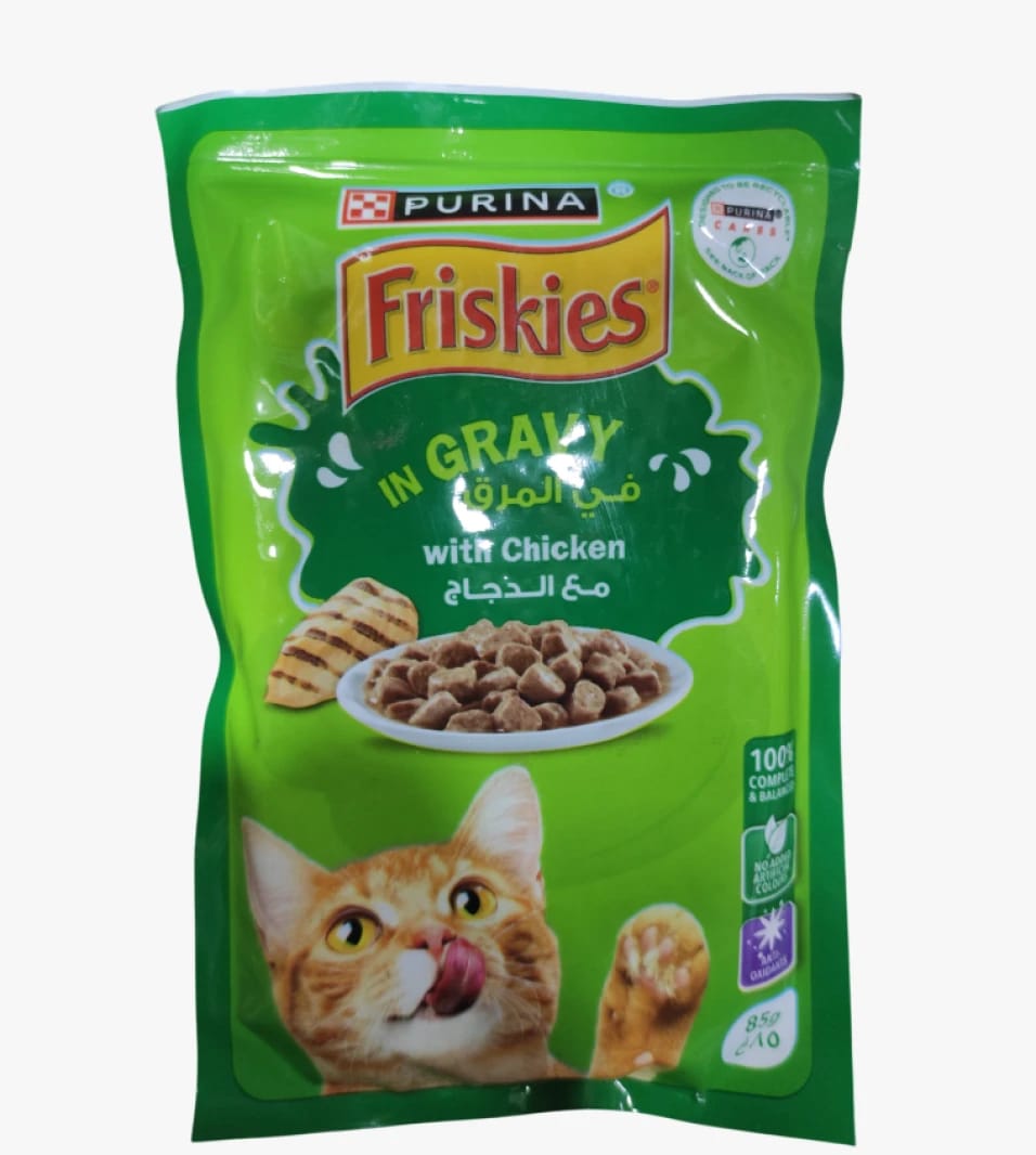 Purina Friskies Cat Food in Gravy with Chicken Ideal for All Cat Breeds Offering Complete and Balanced Nutrition