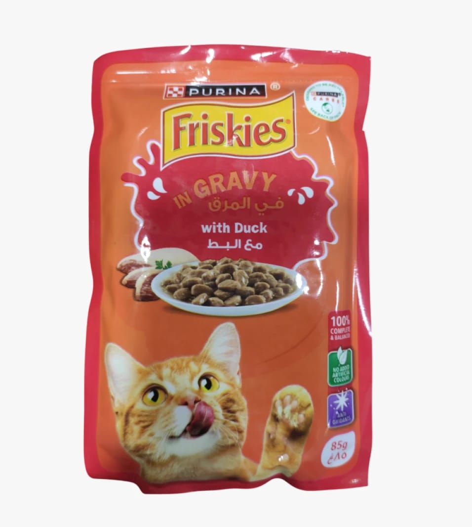 Purina Friskies Adult Cat Food in Gravy with Duck, Delicious and Healthy Indoor Cat Meal.