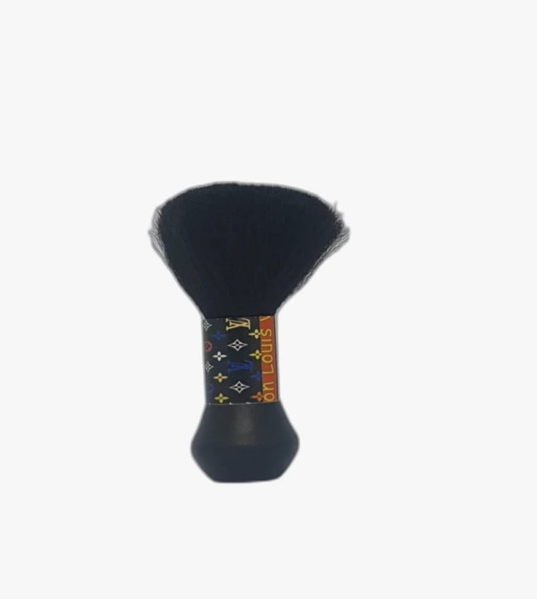 High-Quality Makeup Brush with Luxurious Design by Renowned Brand for Beauty Enthusiasts Seeking the Best Tools to Enhance Their Beauty and Highlight Their Features Perfectly and Impressively.