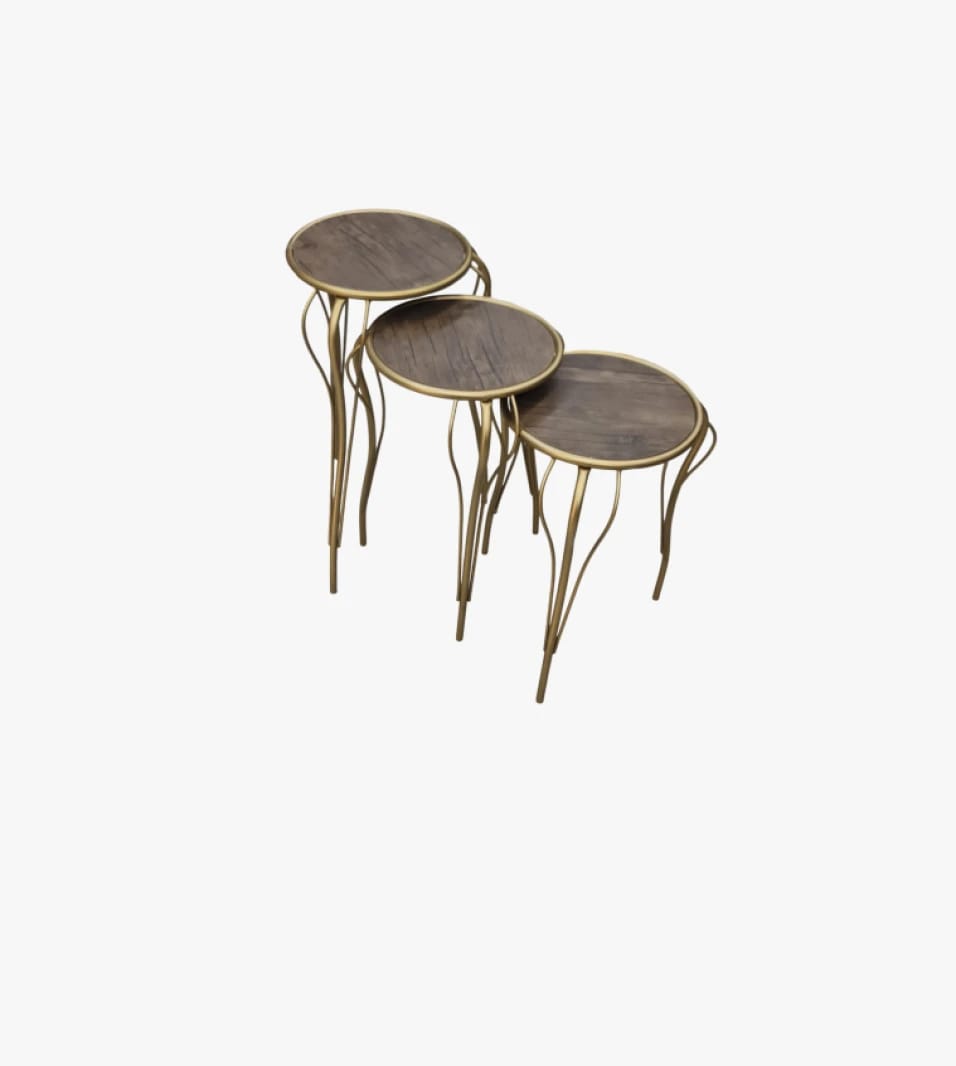 طاولات ديكورية عصرية بثلاثة تصميمات دائرية مع سطح خشبي وجسم معدني صلب للمكاتب أو غرف المعيشة