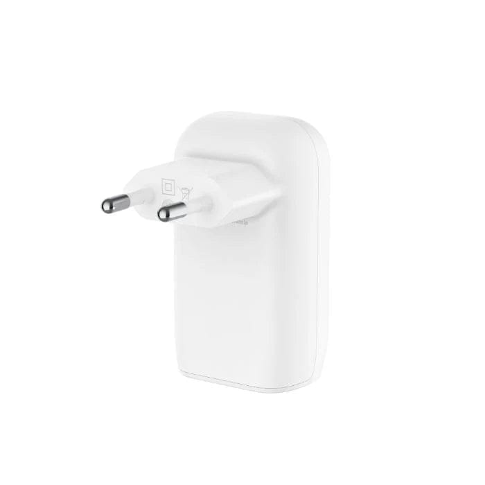 شاحن جداري بيلكن BoostCharge بثلاثة منافذ USB-C وتقنية PPS بقوة 67 واط