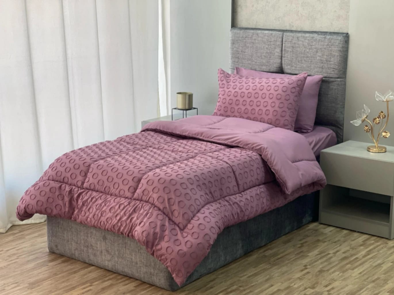 Salma 4-Piece Single Comforter Set